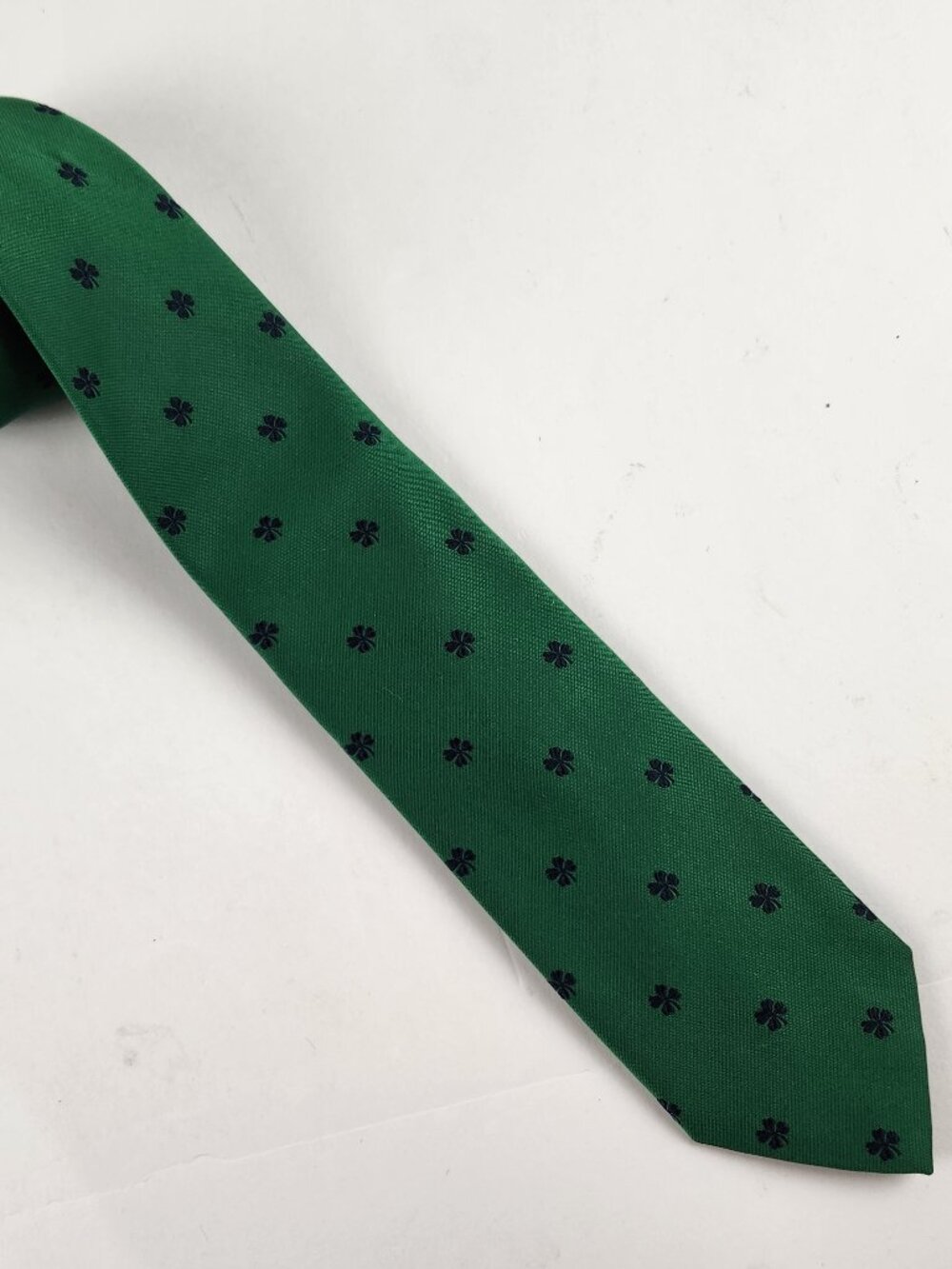 Robert Talbott Silk Blend Tie Green w Blue Shamrocks Custom USA Hand Sewn VTG